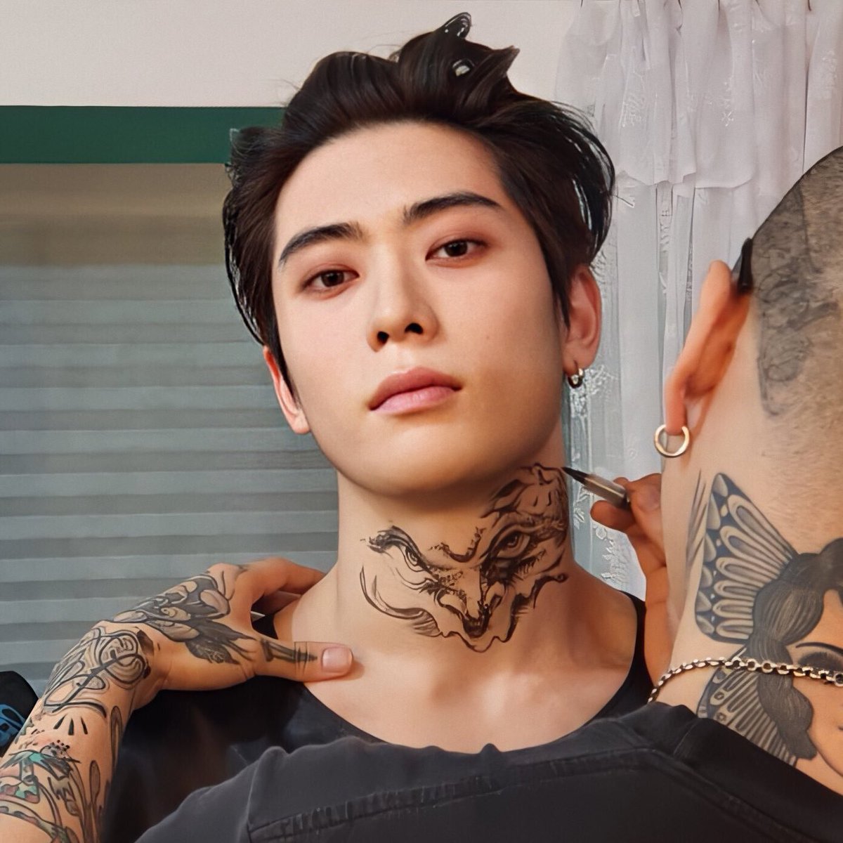 _jjeongjjh's tweet photo. 정재현 목 https://t.co/Y7iJ4MRibs