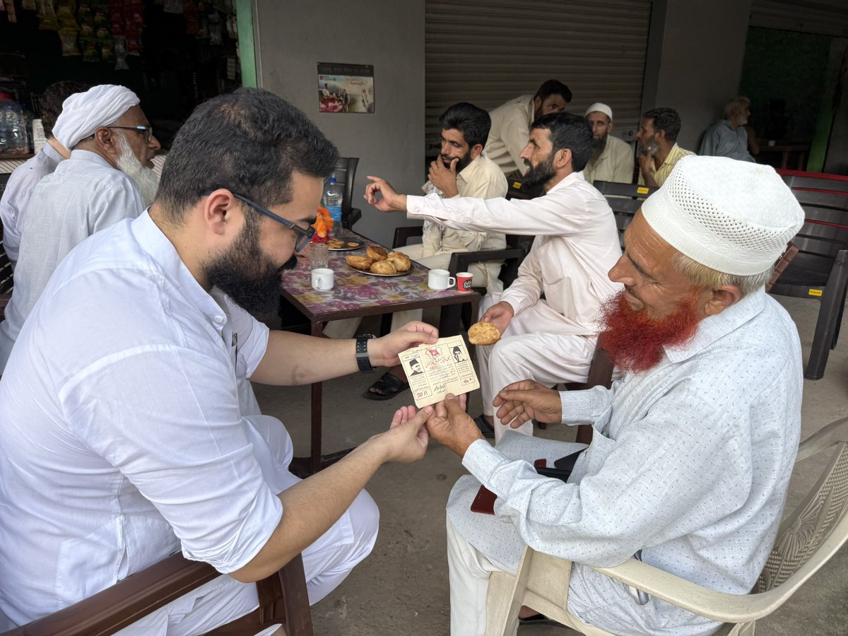 Today’s meeting with Ch. Hassan Din Sahib was nothing short of heartwarming.

A loyal soldier of <a href="/JKNC_/">JKNC</a> since 1987, he proudly showed me his original membership slip, a simple piece of paper, yet a powerful reminder of a golden era in the history of J&amp;K.

In his eyes, I saw the