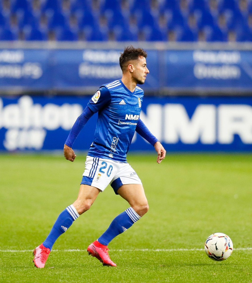 Según <a href="/emiliodgonzalez/">emilio gonzalez</a> el Lugo está en la órbita de Sergio Tejera y Josep Gayá.

Tejera, mediocentro con largo recorrido en España y Europa viniendo del Apoel (Primera Chipre).

Gayá se encuentra en Moldavia, pero tuvo pasado en Segunda y debutando en primera con el Mallorca.