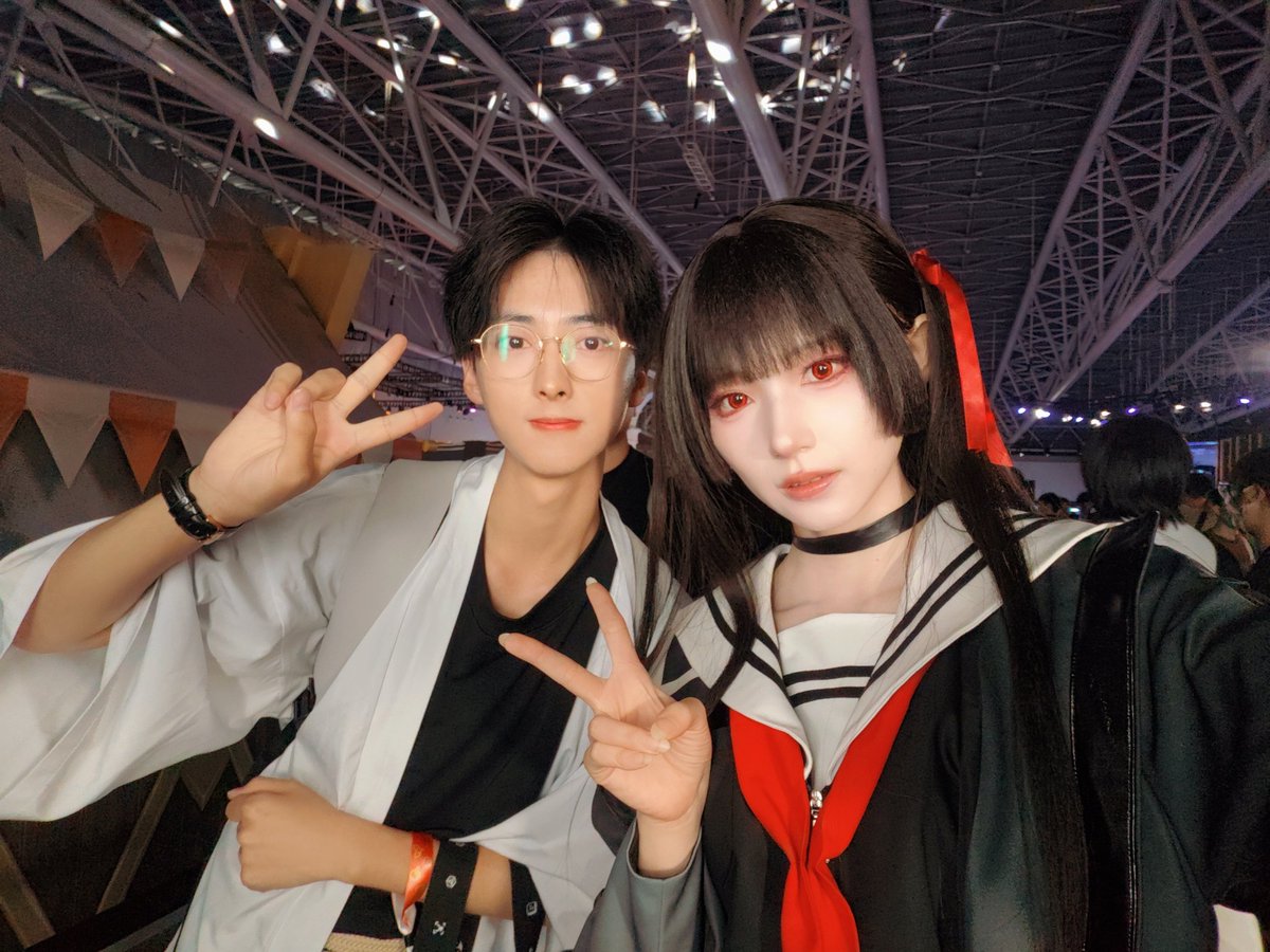 #kurofest 日本のコスプレ師匠と写真を撮ることができて、本当にとても美しかったです!!@XaiabP