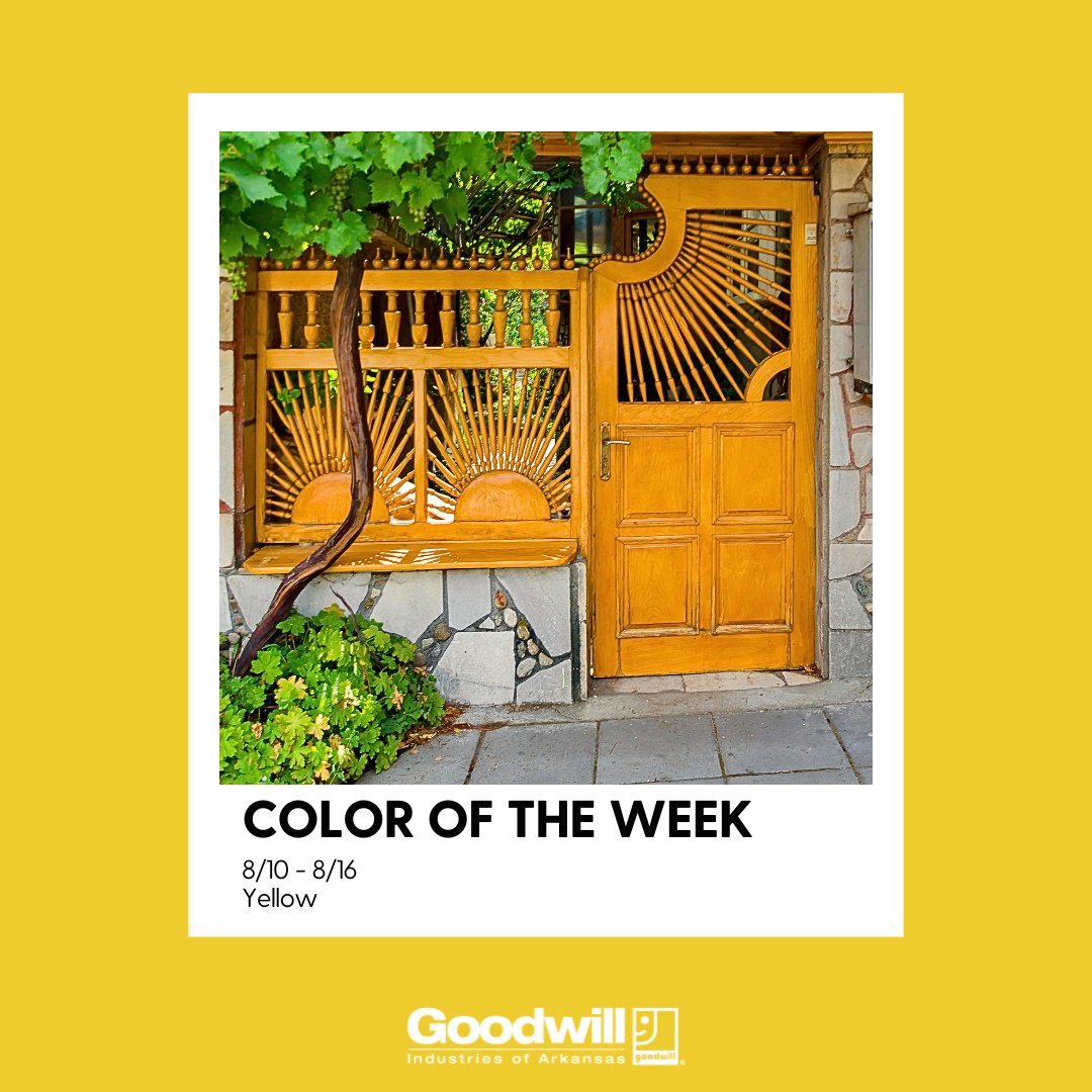 The color of the week is YELLOW! All items with yellow tags are 50% off. 💛🏠🥞 #HappyThrifting