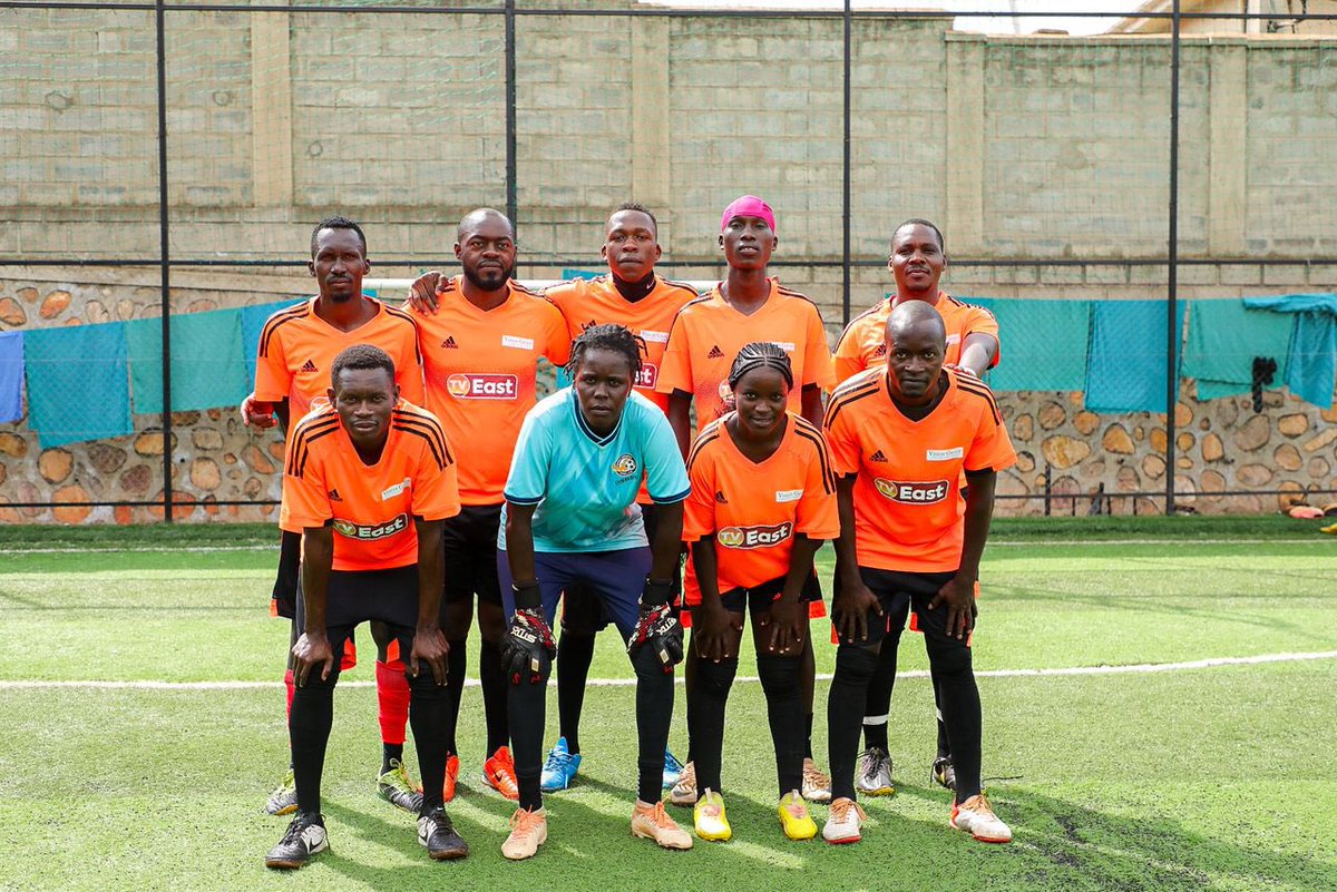 DStvUganda's tweet image. Together with a few of our partners, we kicked off the new football season in style at Equinox Bar, Najjera.
 Spot anyone you know? 👀⚽

#SeasonEwoome #ItsONDstv