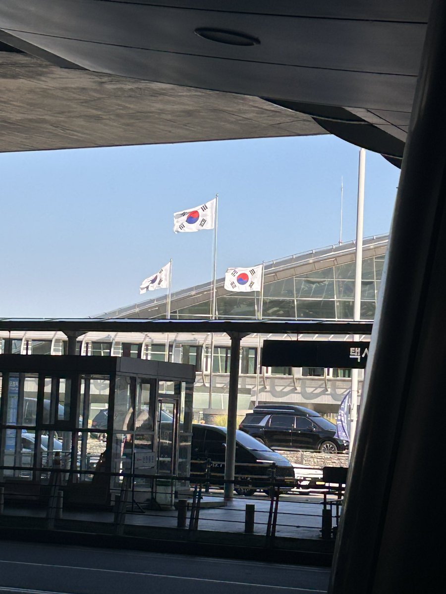 h_a_r_u_k_a1127's tweet image. 世界征服開始しました。
エジプトに行くための経由韓国。