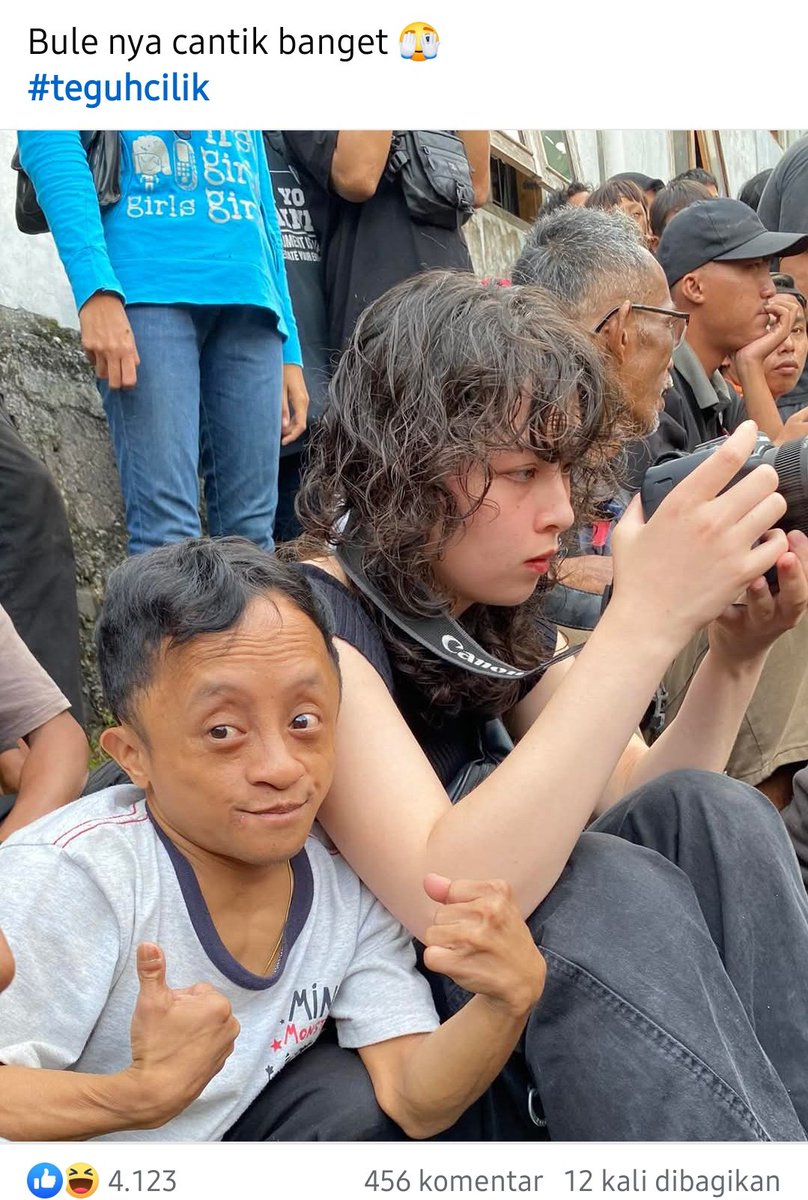 alt girl &amp; performative male