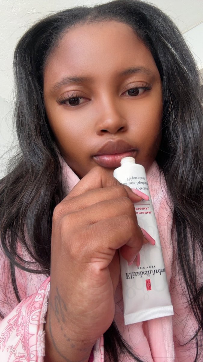 Sunday Self Care Sunday 💕🧖 🛀🩵

Candle and salt bath manifestation rituals are my absolute favourite. You feel spiritual lighter , body feels lighter. The abundance blessings that follows after that. Unmatched 💫

To ❤️Love , peace 🩵, happiness 🤍 and lots of money 😅all the