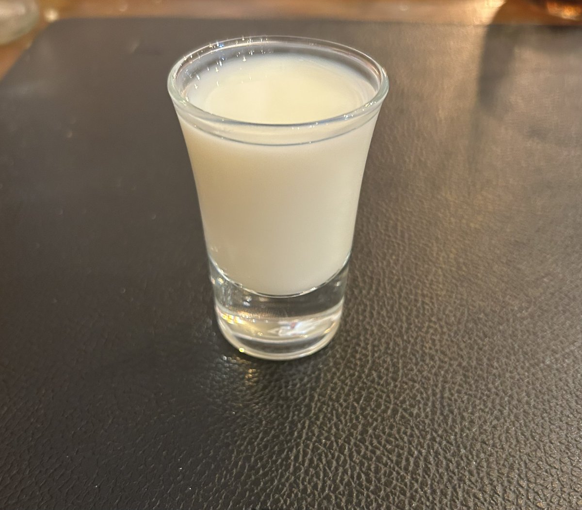 Ni limoncello, ni orujo, ni ratafia… lo licor d’arròs Segadors del Delta no té rival.