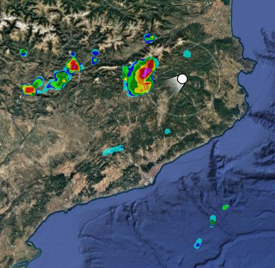 Ja podria passar-se per aquí i fotre una bona regada 🙄
Radar 16:05h ⛈️🌧️