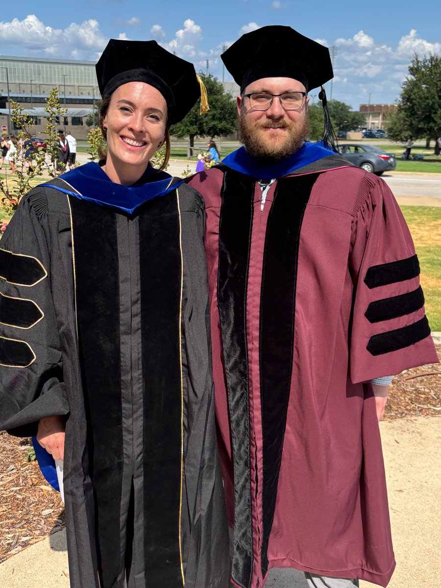 HelmsLab's tweet image. Congratulations, Dr. Grunseich! Wishing you the best as you continue your scientific journey @UNLEntomology