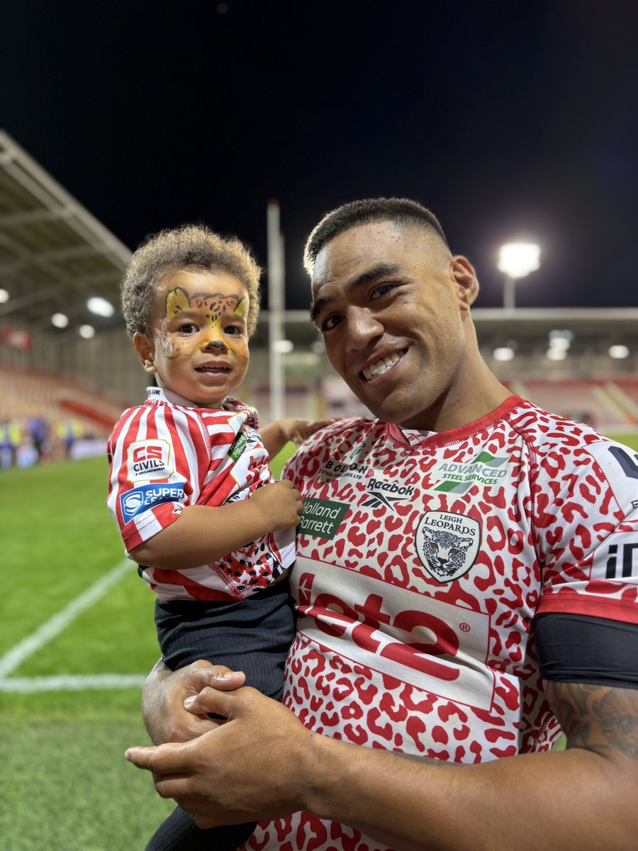 Yasmin Elizabeth (@yazzle511) on Twitter photo Looks like you’ll have another season ticket holder next season <a href="/derek_beaumont/">Derek John Beaumont</a> - Joffa made his day on Friday night! Looks like you’ll have another season ticket holder next season <a href="/derek_beaumont/">Derek John Beaumont</a> - Joffa made his day on Friday night!