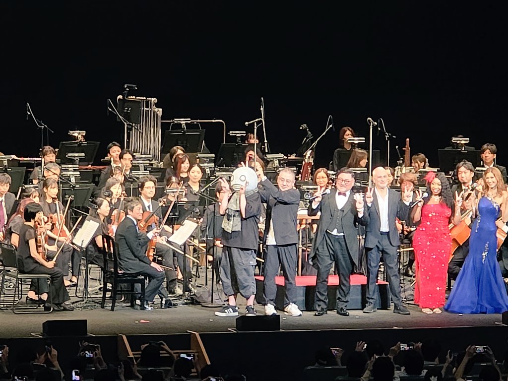 昨日 ニーアのオーケストラコンサートに行ってきました！

凄い良かった😭

次はモンハンのオーケストラコンサート行くです(˶' ᵕ ' ˶)