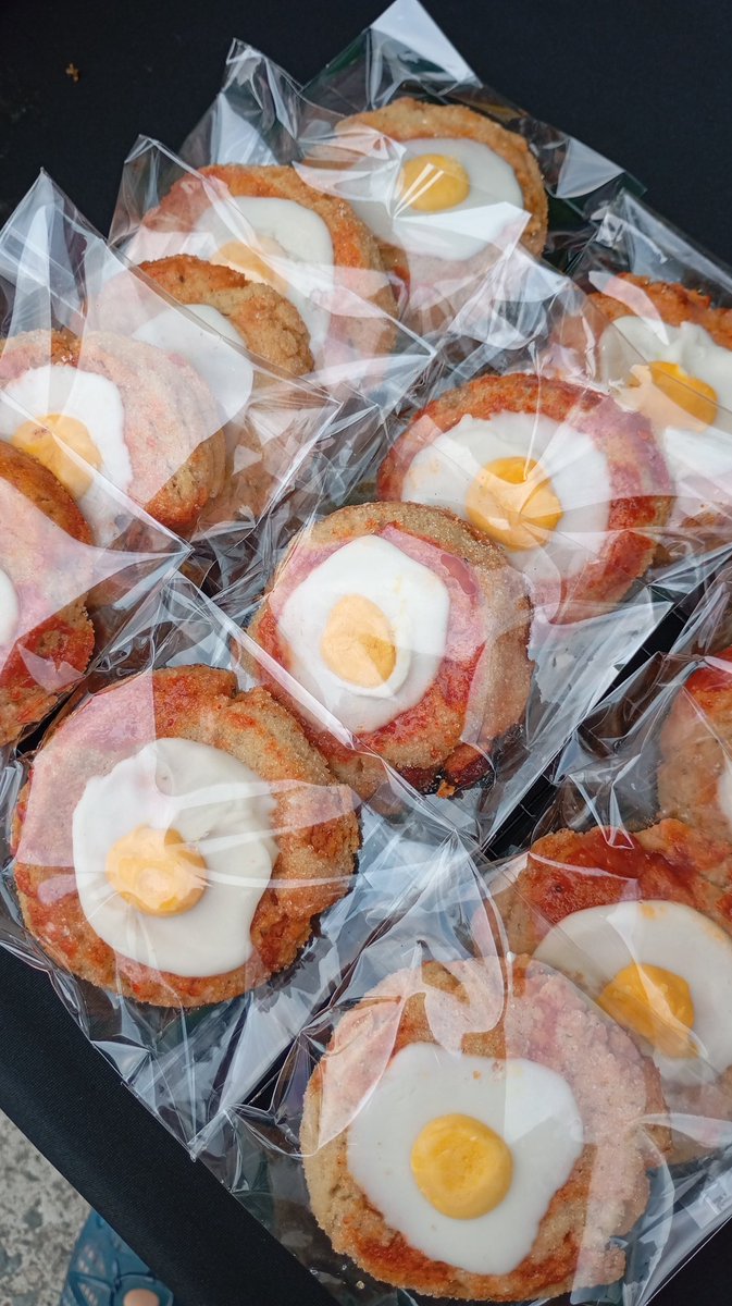 caifeehan's tweet photo. SWICY GOCHUJANG COOKIES 🌶️🍳
🍪P55/EACH
📦P330/BOX OF 6
•PRE-ORDER DATE: AUG 4-10
•MEET-UP FOR AUG 10:
ROBINSON MAGNOLIA
🛵 LALAMOVE / J&T (1-2 DAYS)
📩Kindly PM us in our FB/IG page for smooth transactions
#UNIS #unisasiatourinmanila #EVERAFTER #SWICY #Gochujangcookie https://t.co/MXjBOO0r78