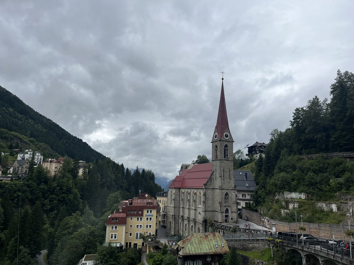 مرشد سياحي في سويسرا 🇨🇭النمسا 🇦🇹 ألمانيا 🇩🇪 tweet media