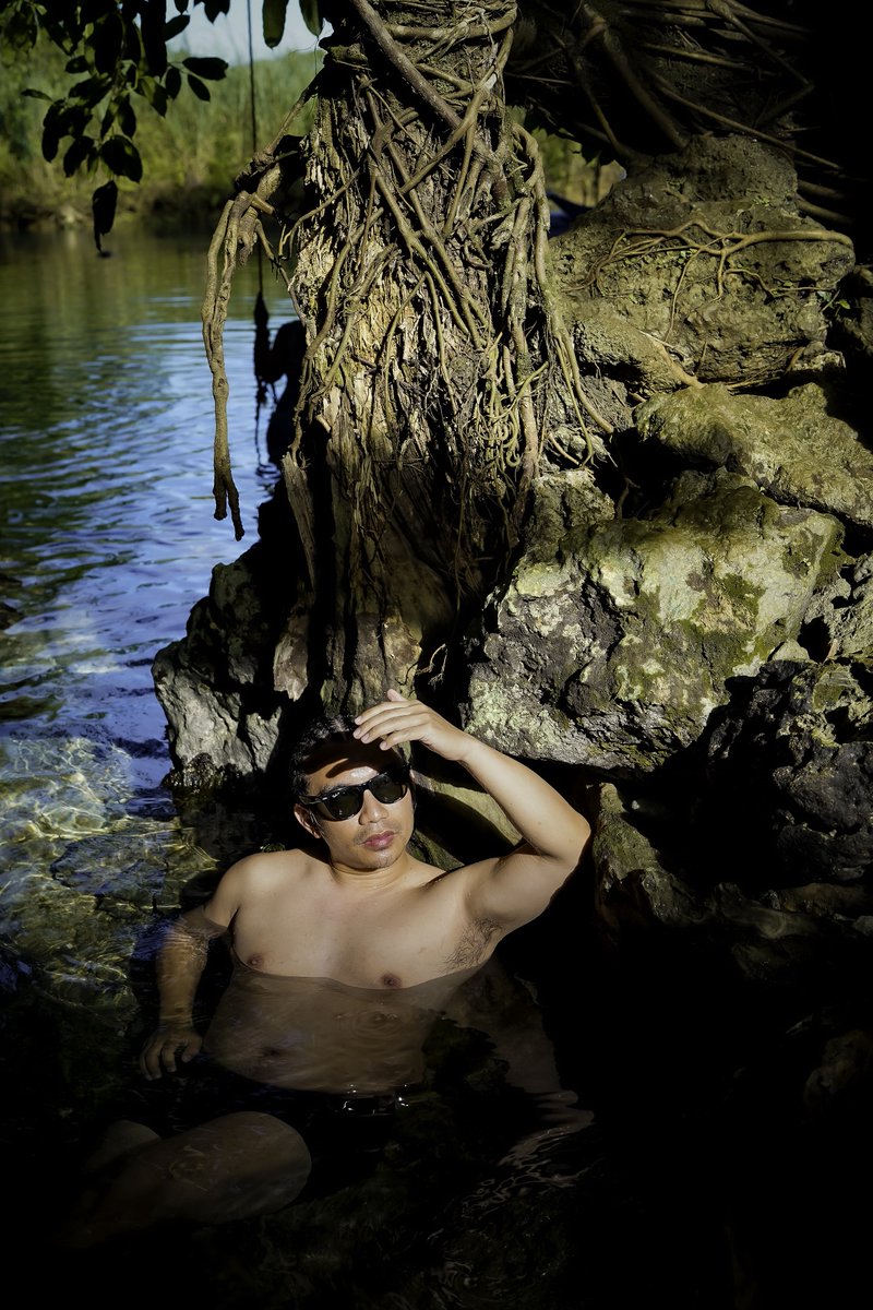 whi(➕)e•smile tweet media