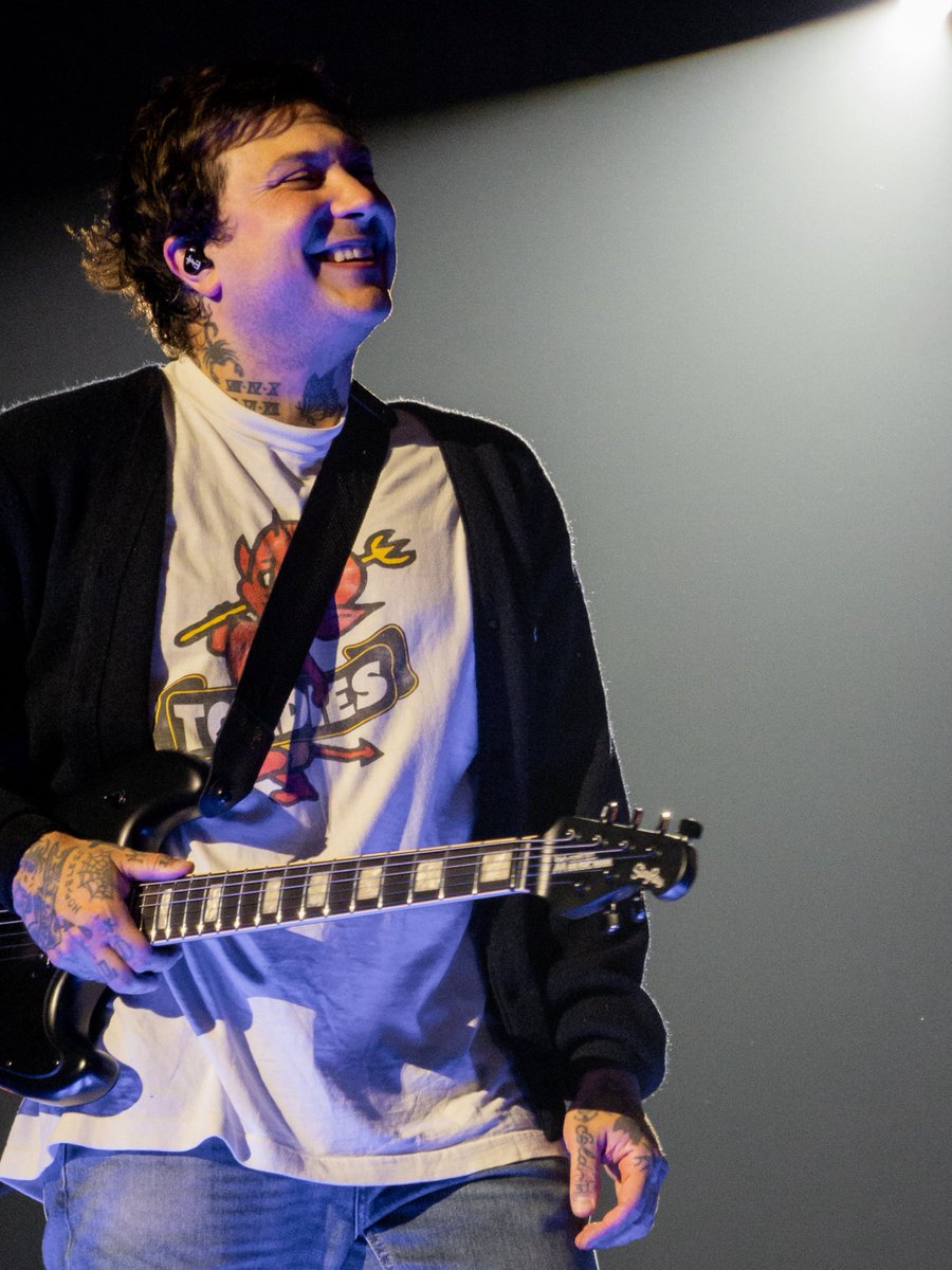 MWhiteShelley's tweet photo. Okay gotta sleep but here’s one from #MCRTX https://t.co/bTKr8OAzGO