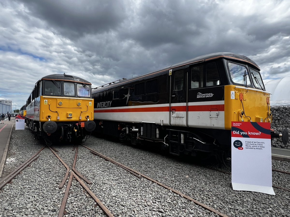 railcamlive's tweet photo. ⚡️Danger Danger, High Voltage ⚡️
Some of the wonderful electric locomotives on view at The Greatest Gathering
📸 #Class86 86101 ‘William Stanier FRS’ & #Class87 87002 ‘Royal Soverign’ courtesy of @LocoServicesGrp
📸 #Class91 91150 ‘National Railway Museum 50 Years 1975-2025’ courtesy of @LNER
📸 #Class89 89001 ‘Avocet’ courtesy of @LocoServicesGrp & #Class92 92011 courtesy of @DBCargoUK
📸 #Class85 85006 courtesy of AC Locomotive Group & #Class86 86401 ‘Mons Meg’ courtesy of @westcoastrail
@greatestgather @railway200 @Alstom @AlstomUK