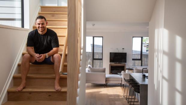 vivekchoksi's tweet photo. After retiring from cricket, Nathan McCullum has now become a successful entrepreneur in the construction space. 

He is the MD at TPW, Total Property Worx and specialises in Construction, Roofing and maintenance.

Bazball what?? 

12/13 https://t.co/SKtF7GeqGM