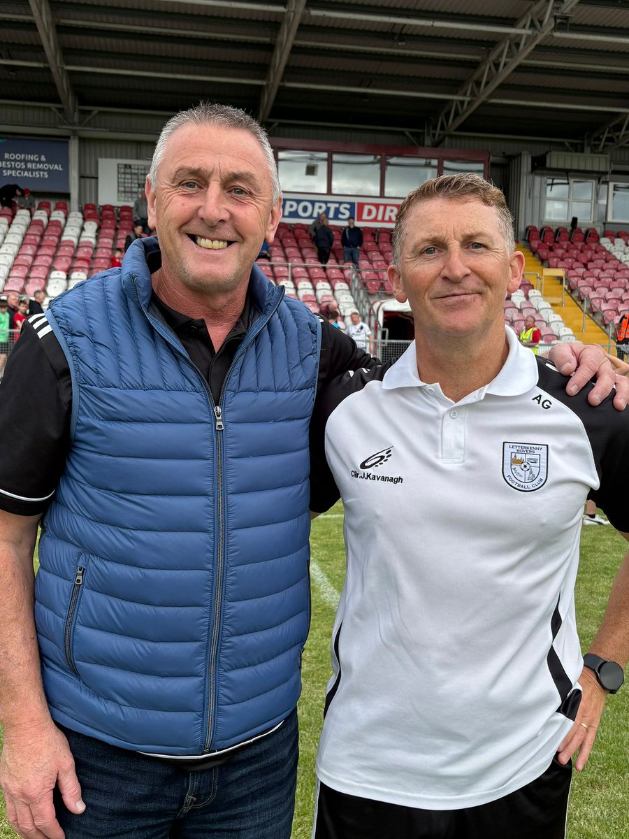 👋 Brilliant to see two Portadown fan favourites from the 1990s at Shamrock Park yesterday afternoon.

Alfie Stewart 🤝🏻 Tony Gorman