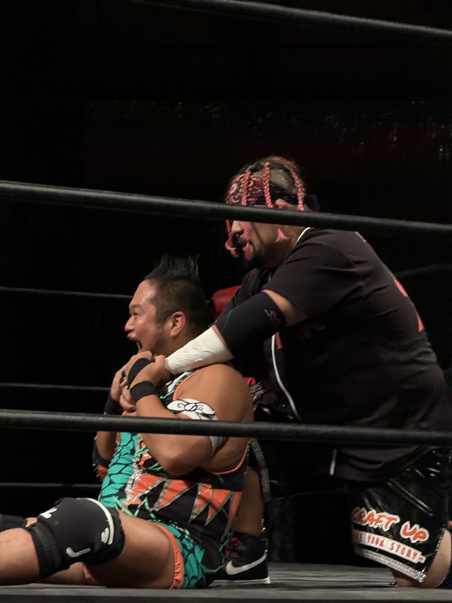 7_angel_summers's tweet photo. 東京→大阪のWヘッダのせいか元々かテンション高々のシゲ勝利
#VKF
#wn2025 https://t.co/I55DhynRoF