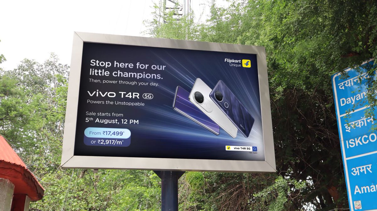 Every city needs that “Stop for our champs” reminder. And every Gen Z needs a phone that doesn’t stop, just like Vivo T4R.
Sale starts 5th August, 12pm #PowersTheUnstoppable #VivoT4R #Flipkart