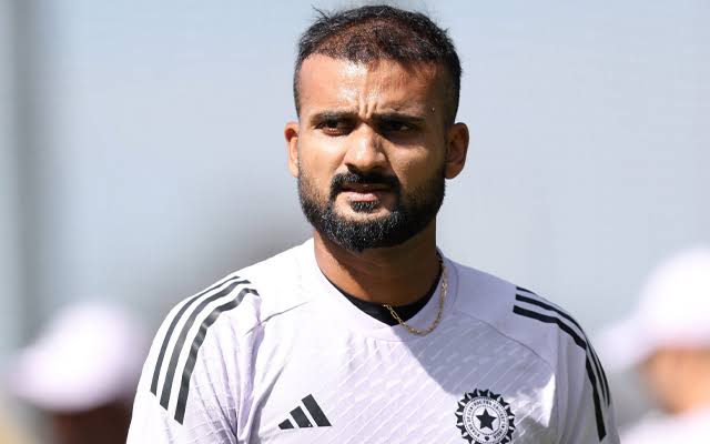 Akashdeep looks like Virat Kohli with helmet and Rohit Sharma without helmet