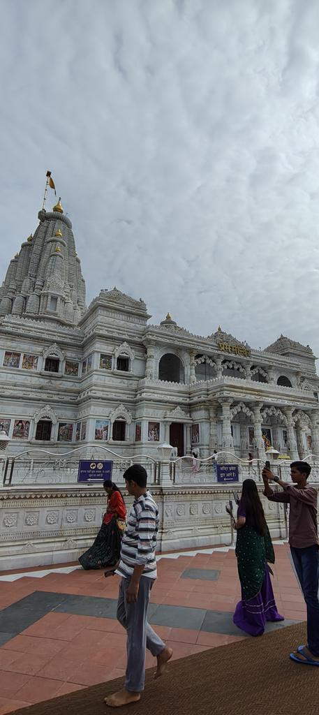 gsuthar88's tweet photo. प्रेम मंदिर 🤍 https://t.co/c5eQZL2ADL