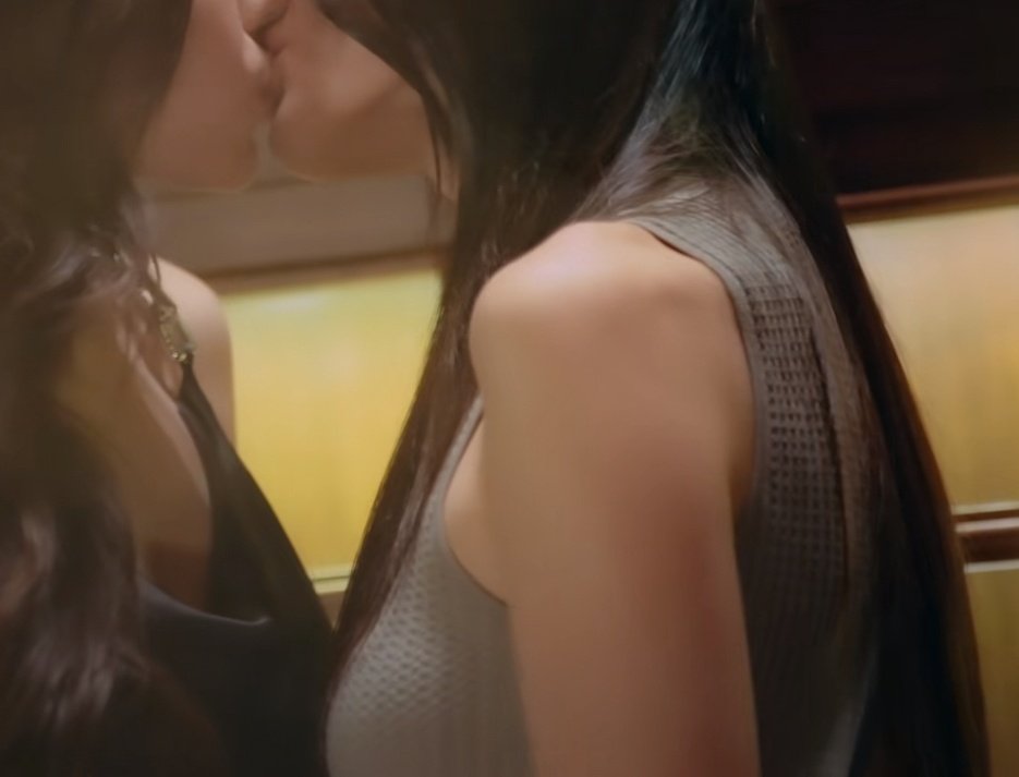 lookmhee's shoulders tweet media