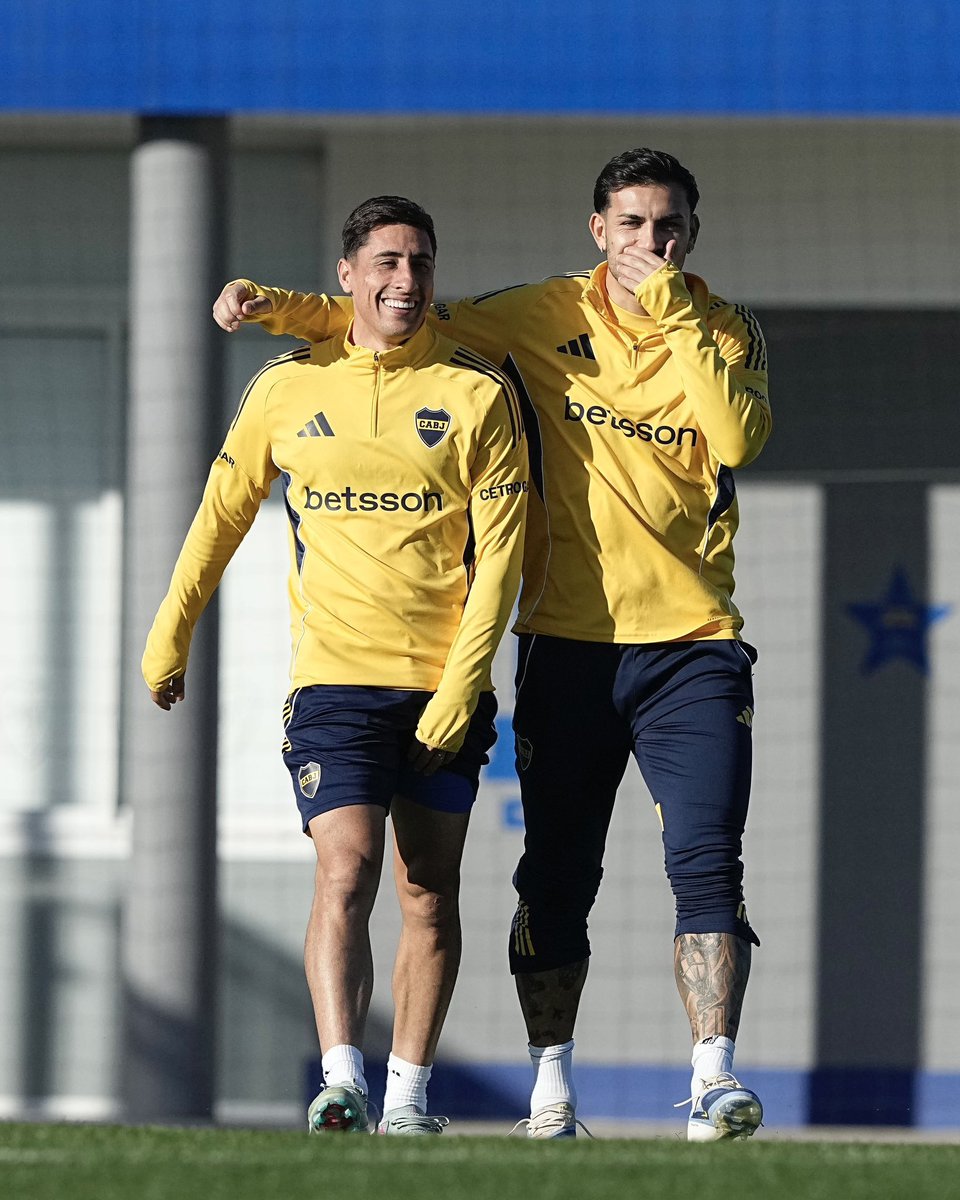 RealMarcoColom's tweet photo. 💙💛💙😁 https://t.co/TjvRSg1ES1