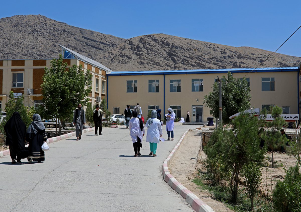 UNDPaf's tweet photo. “This isn’t a pilot. It’s a scalable model rooted in built strong partnerships, and local ownership. This joint effort with our partners proves that real results are possible.” Said @sarodriques, UNDP Afghanistan Resident Representative.
#EnergyForHealth #ClimateAction https://t.co/5ezQFu3NVo