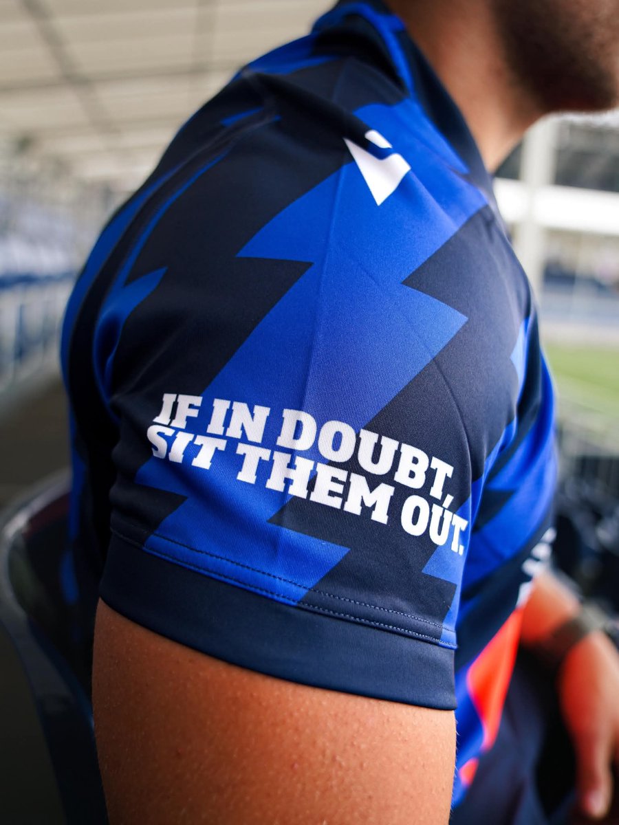 Love this on the new <a href="/EdinburghRugby/">Edinburgh Rugby</a> training shirt <a href="/peterrobinson86/">Ben Robinson</a>