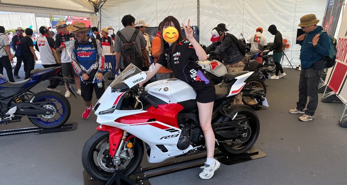 mst_r7's tweet photo. 初めて8耐 来た！
バイク見ると乗りたくなっちゃう〜ぅ

とりあえず！！免許頑張るゾ！！！💪 https://t.co/LC5oztdwUG