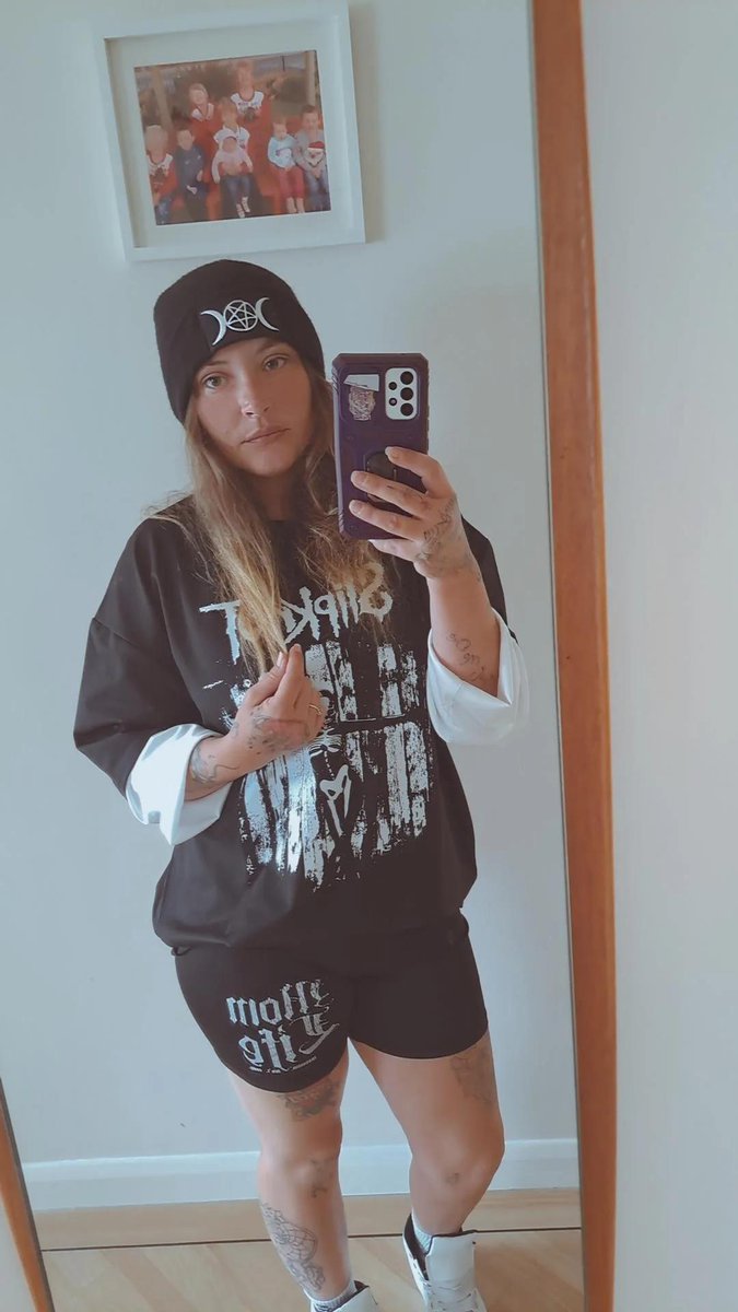 It's been a minute 🤘✌️