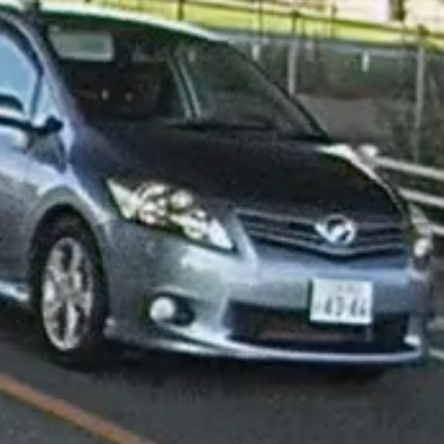 keng5's tweet photo. 右折レーンからの信号無視、とても危険・・・
車が来てなくて良かった。

運転者は外国人の方でした。

愛知県刈谷市
4346？
#ドラレコ 
#ドライブレコーダー
#信号無視
#危険運転 https://t.co/qj0MF1Cvrq
