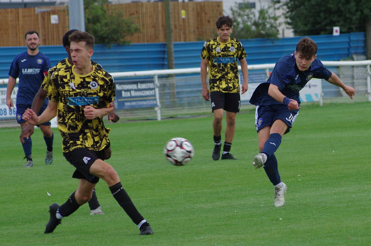 Rayleigh Footie ⚽️ tweet media