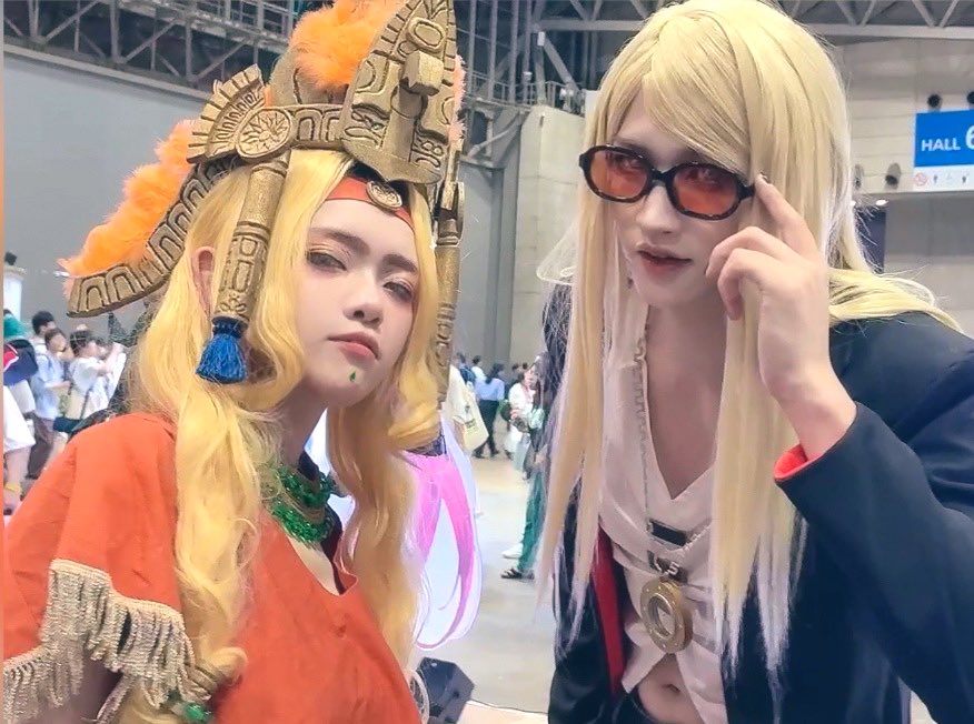 FGOフェス2日目はコスプレで参加！
ケツァル・コアトルしてました☀️
テスカトリポカの公式レイヤーさんと撮れたの嬉しい🎥💥
FGO10周年おめでとう㊗️

#FGO  #FGO10周年  #FGOフェス