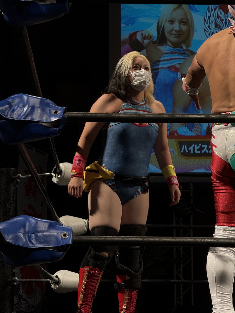 7_angel_summers's tweet photo. 250803 #VKF アゼリア
⑥みぃちゃん&ツバサvs香萌ちゃん&デメキン
#wn2025
#rd_pw
#osk_pw
#oki_pw
みぃちゃんは百日咳5日目だそう(ウエストバッグはコスの1部) https://t.co/BHSef02wtv