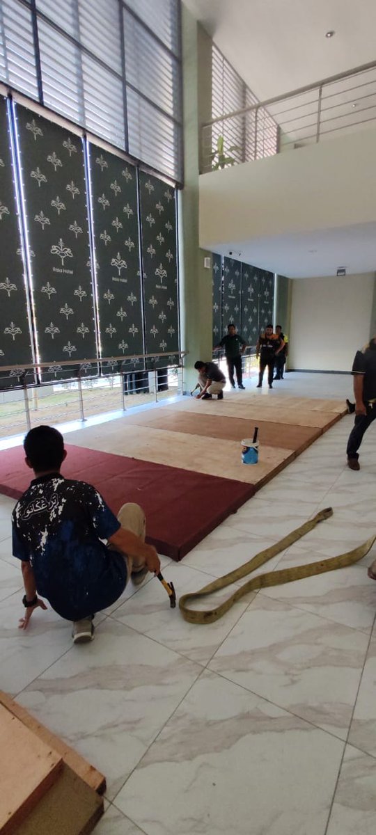 JKR_KT's tweet photo. @JKR_KT siap sedia dengan pemasangan backdrop &amp; pentas bagi Persidangan Ekspedisi Saintifik 2025 
Turut meraikan Jubli Perak 25 Tahun Ekspedisi (1999–2025)
#iamJKR 
@IPJKR_Official
@JKRTerengganu
@HasliJKR
@asharimuda https://t.co/fIlePS9WKW