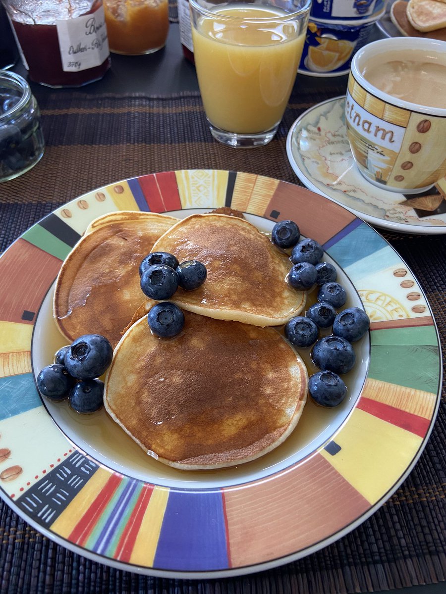 Sunday brunch with <a href="/Brhamapaw/">Brhama</a> 🐯