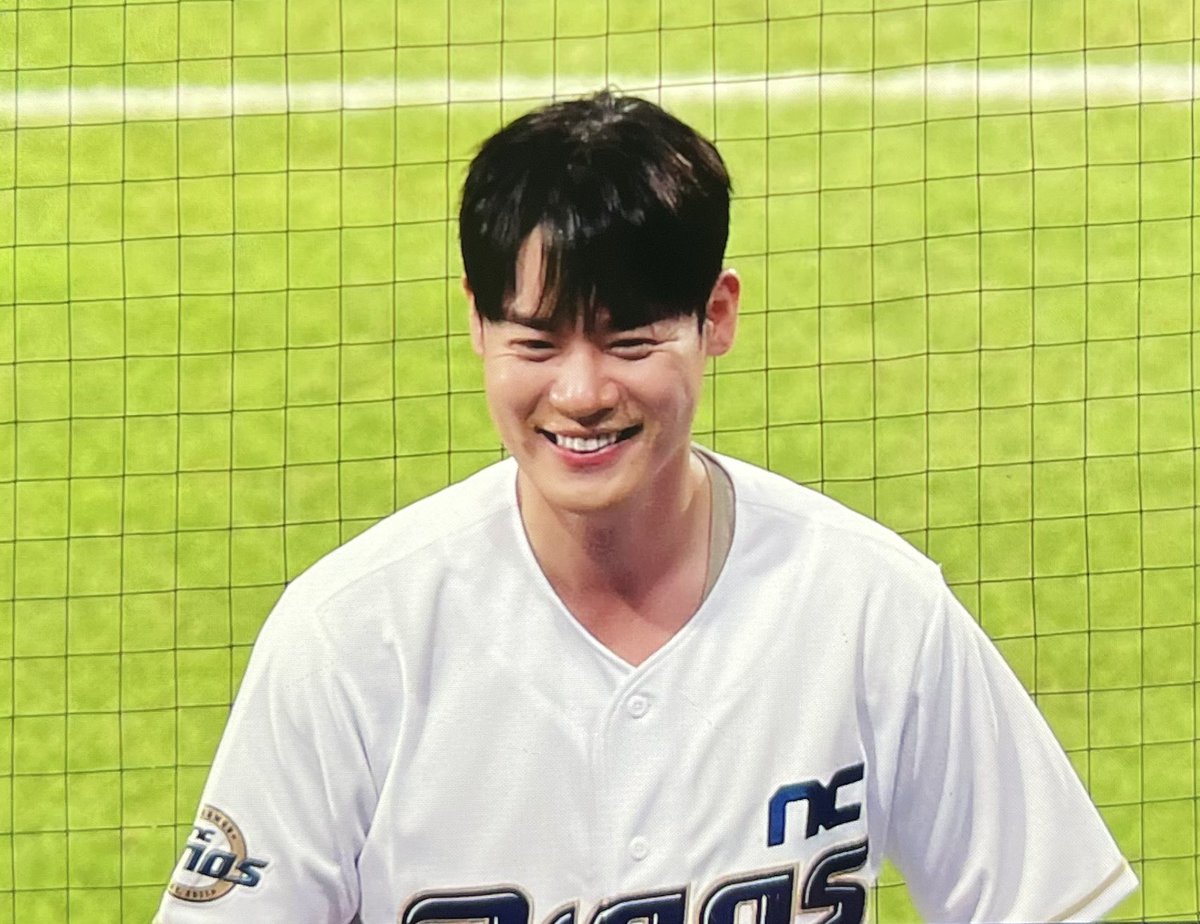 laview_poti's tweet photo. 마지막까지 고생했습니다 💚🩵 https://t.co/nblb8wFM85
