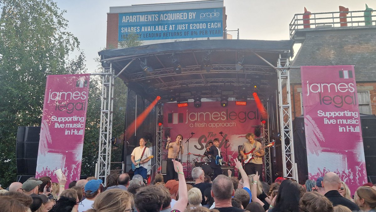 Linda M (@lindamorehred) on Twitter photo Triumphant return of Priestgate <a href="/HumberStSesh/">Humber Street Sesh</a> last night, superb!😎🎸 #HumberStSesh #humberstreetsesh #Sesh #Priestgate #Hull #Driffield #Yorkshire #gigs #livemusic Triumphant return of Priestgate <a href="/HumberStSesh/">Humber Street Sesh</a> last night, superb!😎🎸 #HumberStSesh #humberstreetsesh #Sesh #Priestgate #Hull #Driffield #Yorkshire #gigs #livemusic