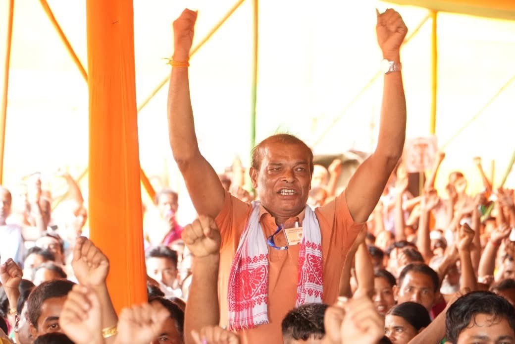 Dilip Saikia (@dilipsaikia4bjp) on Twitter photo BJP is committed to building a peaceful, secure & developed BTR.
Spoke at the Vijay Sankalp Sabha in Darangajuli, Tamulpur today, urging karyakartas to strengthen our organisational base and deepen public outreach.
Honâble CM Dr. <a href="/himantabiswa/">Himanta Biswa Sarma</a> ji inspired us all with his BJP is committed to building a peaceful, secure & developed BTR.
Spoke at the Vijay Sankalp Sabha in Darangajuli, Tamulpur today, urging karyakartas to strengthen our organisational base and deepen public outreach.
Honâble CM Dr. <a href="/himantabiswa/">Himanta Biswa Sarma</a> ji inspired us all with his