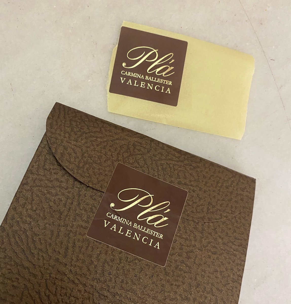 Valencia envuelta. <a href="/LauraGarces_C/">Laura Garcés</a>