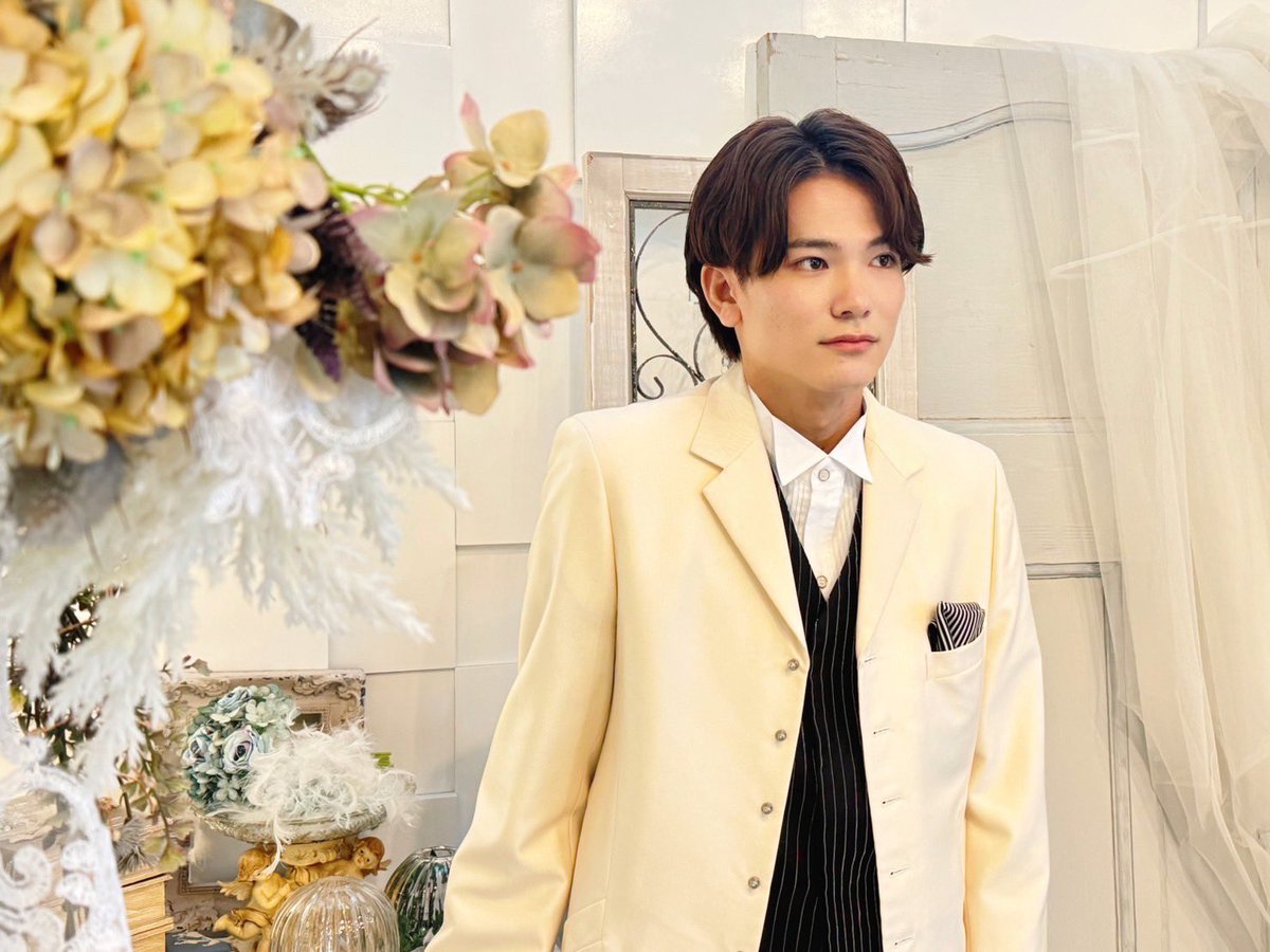 独身ですがタキシード着れました。
俳優やってて良かったです。