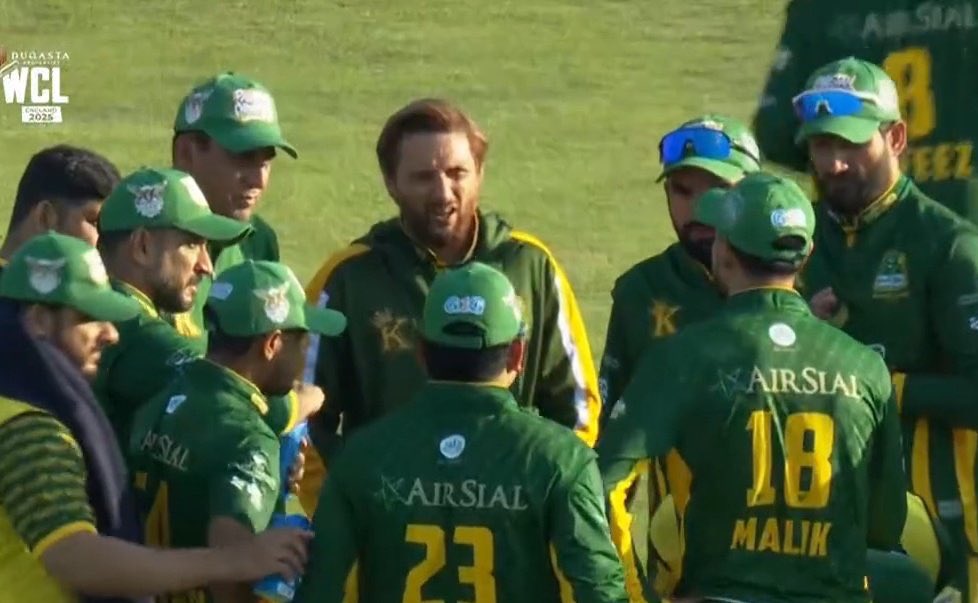 🇵🇰🚨 PAKISTAN PLAYERS BANNED FROM WCL 

PCB has decided to ban Pakistan players from participating in future editions of the WCL due to WCL’s hypocrisy in India vs Pakistan matches 🇮🇳🤯 #WCL25
