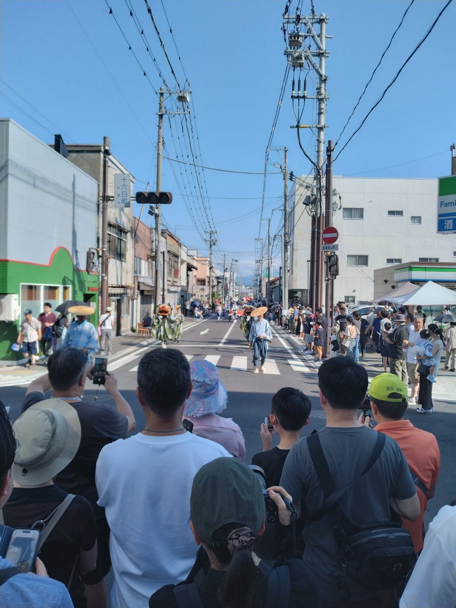 THXBWNMDYT's tweet photo. ２５年ぶりの三社大祭だ(≧∇≦)/ https://t.co/rBTQEgBshJ