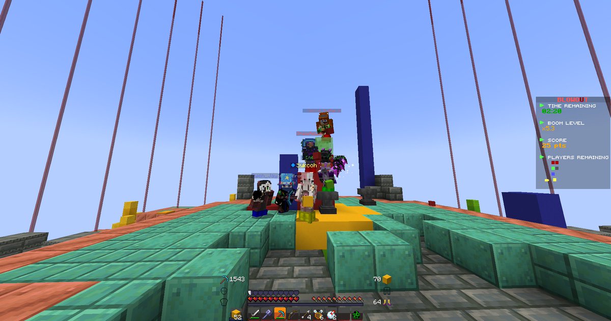 We had to show a friend the server so we decided to gather people for a very late night exploding time!