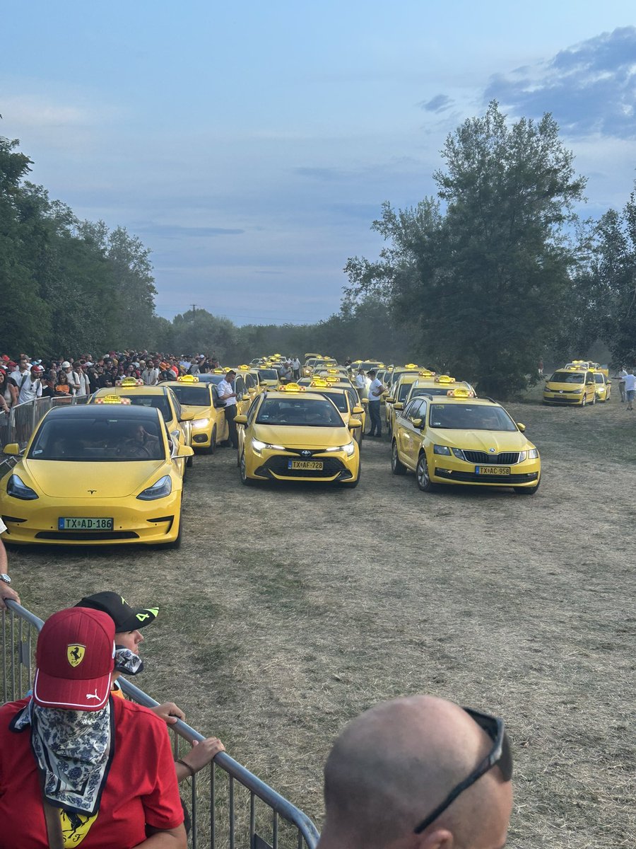 j8snl's tweet photo. @srctlnx @itsIightsout Absolutely horrendous and the worst we’ve ever experienced in our trips to Hungaroring. The official taxi queue started at the entrance opposite gate 8. Hundreds of taxis waiting, thousands of people, but poorly setup. Took us over 2 hours in the queue https://t.co/fGUkAaY3vm