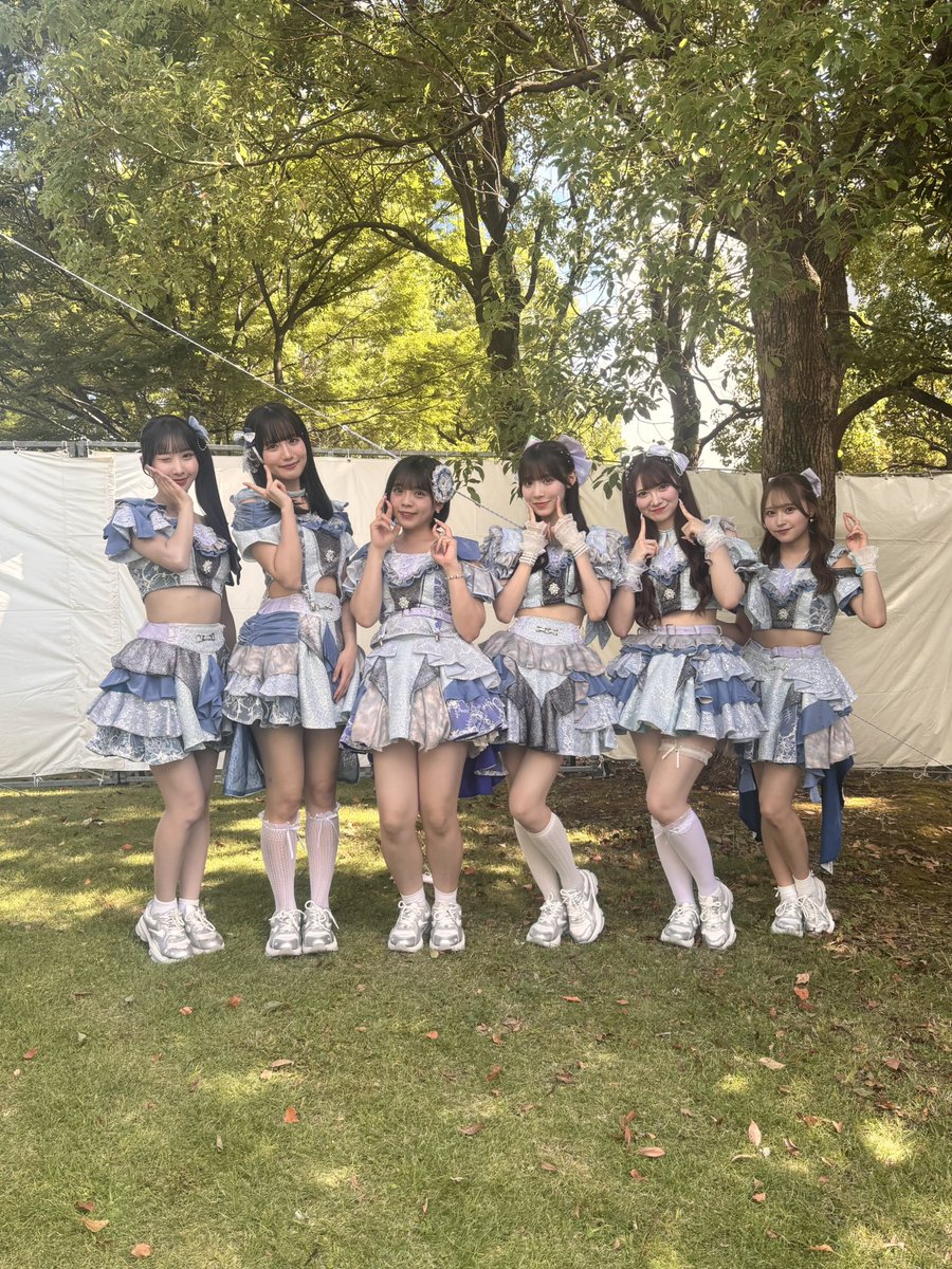 TIP&TIF 公式 (@tip_tif_staff) on Twitter photo #TIF2025 3日目
この後 15:10〜
SMILE GARDENでは...
selfishがパフォーマンス🌟
🎤登場前の姿をパシャリ📷
チケットはこちら
official.idolfes.com/s/tif2025/page…
配信はこちら
official.idolfes.com/s/tif2025/page…
<a href="/selfish_staff/">selfish(セルフィッシュ)</a> #TIF2025 3日目
この後 15:10〜
SMILE GARDENでは...
selfishがパフォーマンス🌟
🎤登場前の姿をパシャリ📷
チケットはこちら
official.idolfes.com/s/tif2025/page…
配信はこちら
official.idolfes.com/s/tif2025/page…
<a href="/selfish_staff/">selfish(セルフィッシュ)</a>