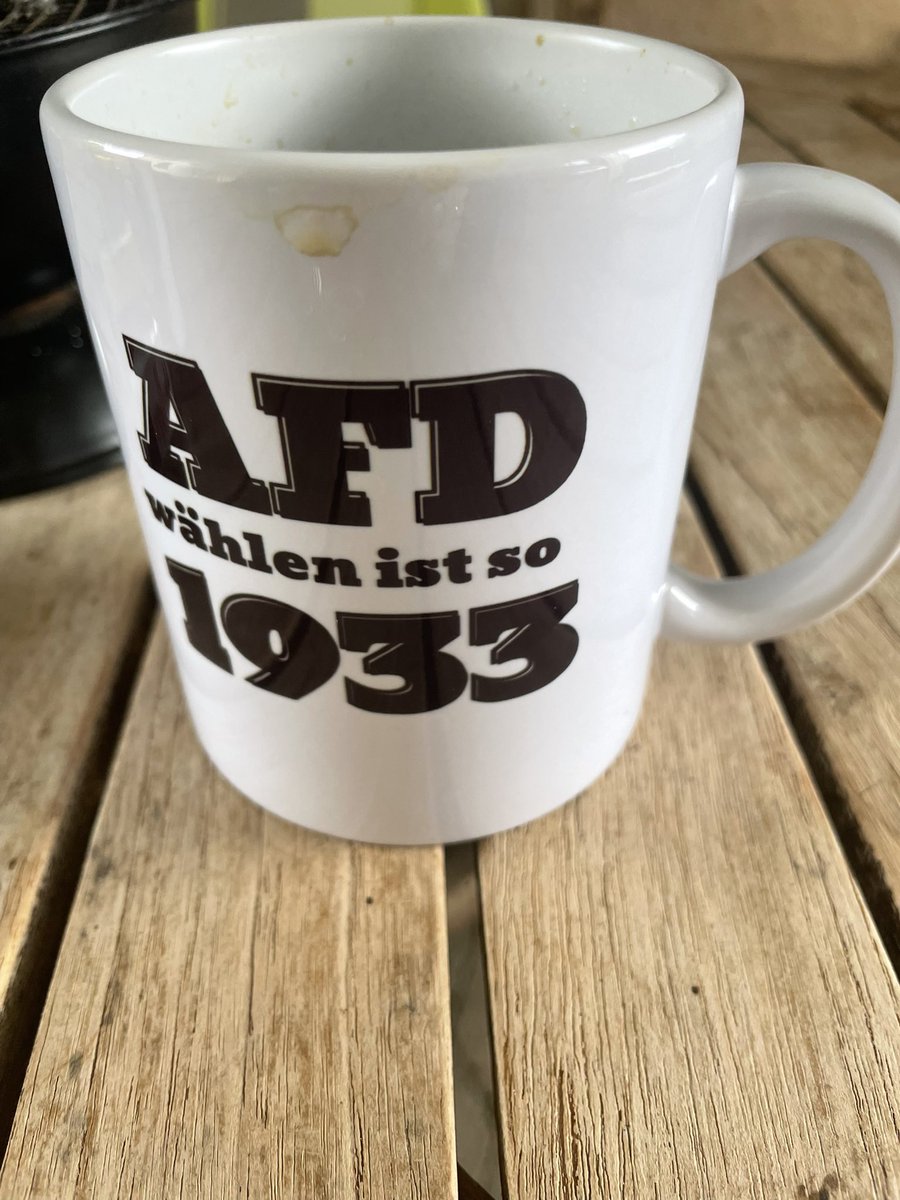 AnnelieUrsu's tweet photo. @GeorgineKellerm Ich liebe alles daran. 🥰 https://t.co/YJcouCJxR4