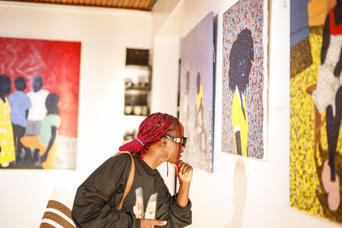 AliDidaat's tweet image. Yesterday Artworks by Ronald Mugabe and Wesely Bwambale
@bjohnhillary @umojaart 
#earthquake 
#art