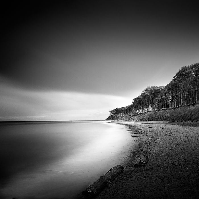 artlimitednet's tweet photo. Empty Beach by Bernd Walz https://t.co/uGTVsnshFK
#coastline #nature #slowshutter #contemplation #blackandwhitephotography #seascape @canonusaimaging #bwsquare #longexposurephotography #beach #emptyness #coast #blackandwhitephoto #lonely #canon #digital #waterscape… https://t.co/fgOp8wBEKy